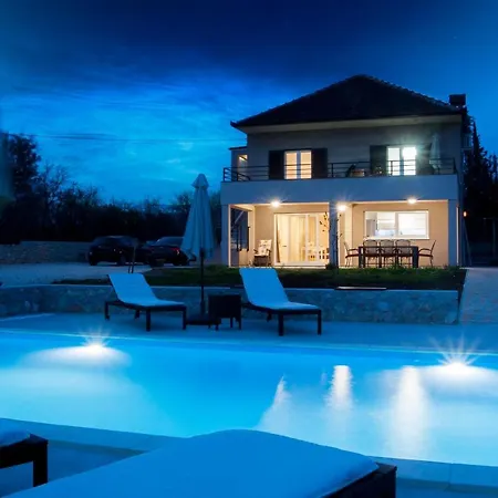 Guest house Nar